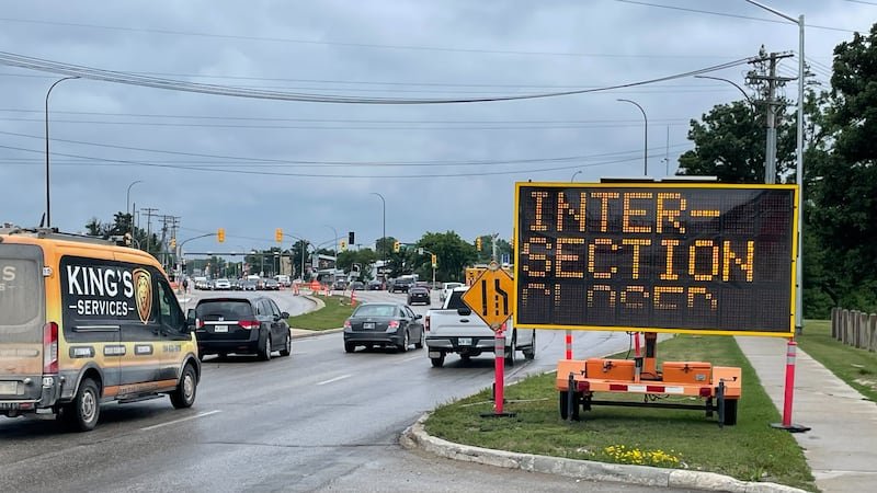 Overnight closures come to Winnipeg intersection