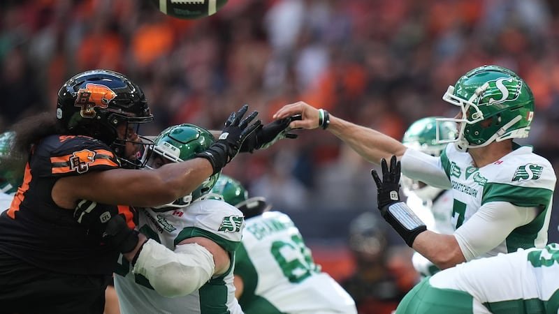 Riders’ Harris shrugging off individual accolades